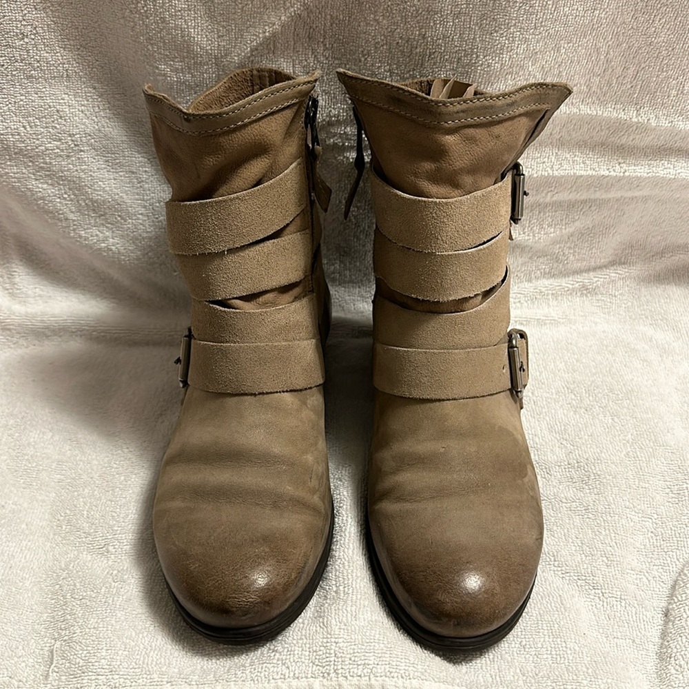 Miz Mooz Size 39 Leather and Suede Zip Up Moto Boots w/Adjustable Top